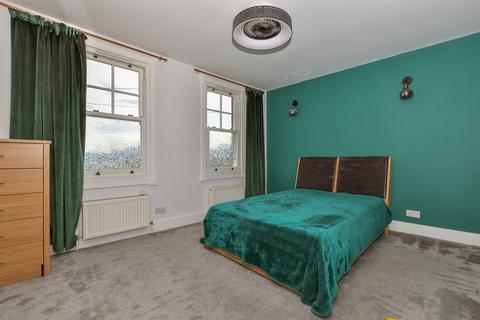 2 bedroom terraced house for sale, Holborough Road, Snodland, Kent
