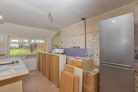 2 bedroom terraced house for sale, Holborough Road, Snodland, Kent