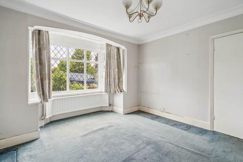 undefined, Avenue Rise, Bushey