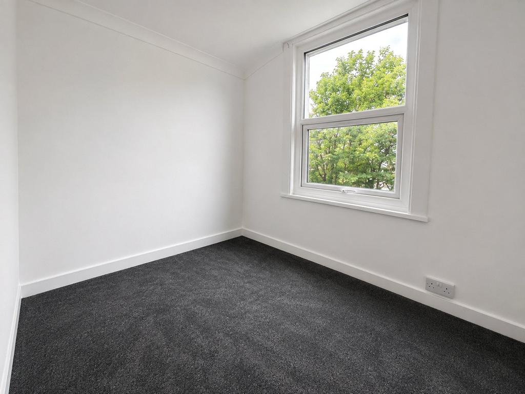 Selhurst Road, South Norwood, SE25 - View 5