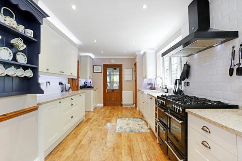 5 bedroom detached house for sale, Lower Neatham Mill Lane, Neatham, Alton, Hampshire, GU34