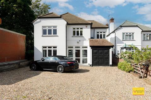 4 bedroom detached house for sale, Houndsden Road, London