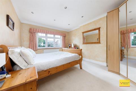 undefined, Houndsden Road, London