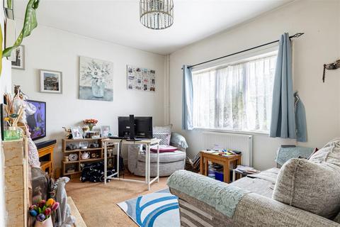 3 bedroom cottage for sale, Stewards Green Road, Epping