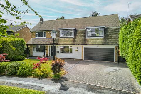 5 bedroom detached house for sale, Warkton Lane, Kettering NN15
