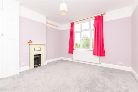 3 bedroom end of terrace house for sale, Ascot Road, Gravesend DA12
