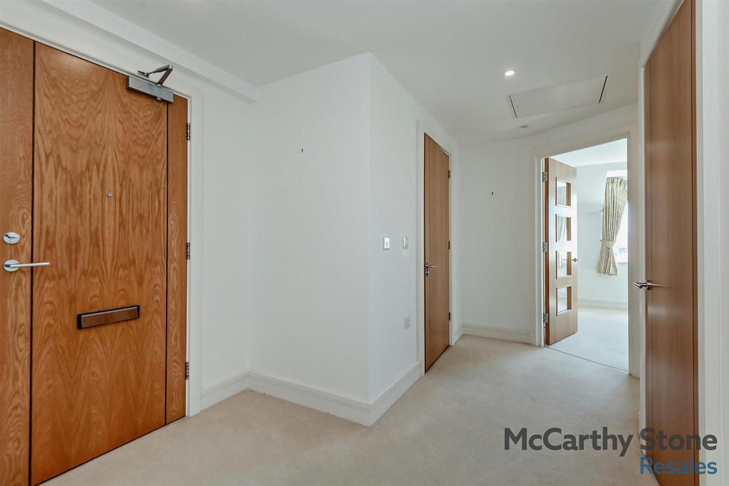 8644647-interior10-800.jpg