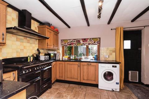 Greengates Berthon Road, Little Mill, Pontypool, NP4 0HL