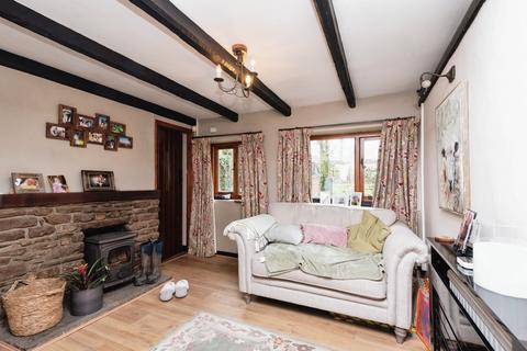 Greengates Berthon Road, Little Mill, Pontypool, NP4 0HL
