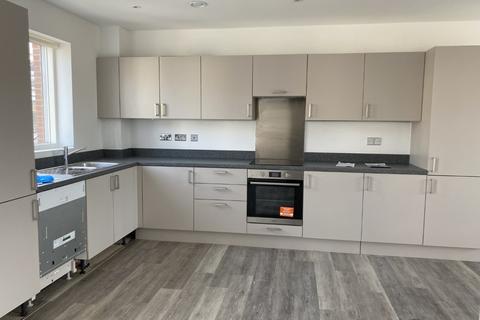 2 bedroom flat to rent, Block A, Tylers Place, Maidstone, Kent, ME14 1JJ