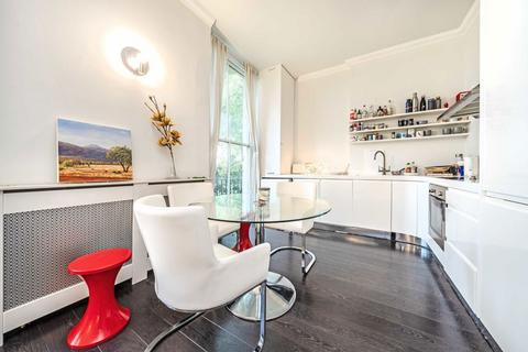 1 bedroom flat for sale, Porchester Square, London W2