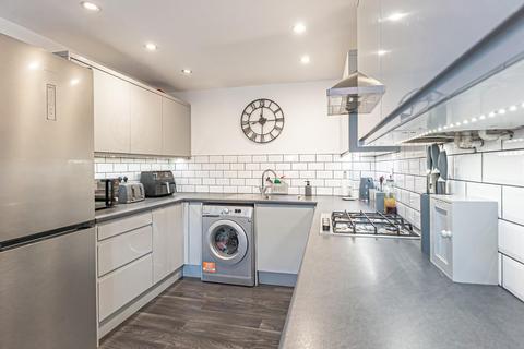 11 Plover Road, Leighton Buzzard, LU7 4AW