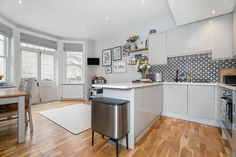 2 bedroom flat for sale, Hornsey Lane Gardens, London N6