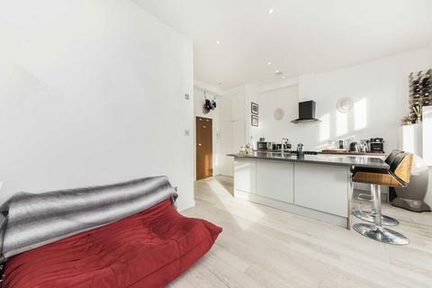 1 bedroom flat for sale, Barons Court Road, London W14