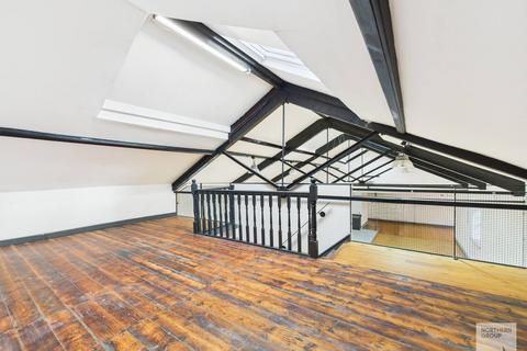 Retail property (high street) to rent, 1-3 Stevenson Sq Manchester M1 1DN