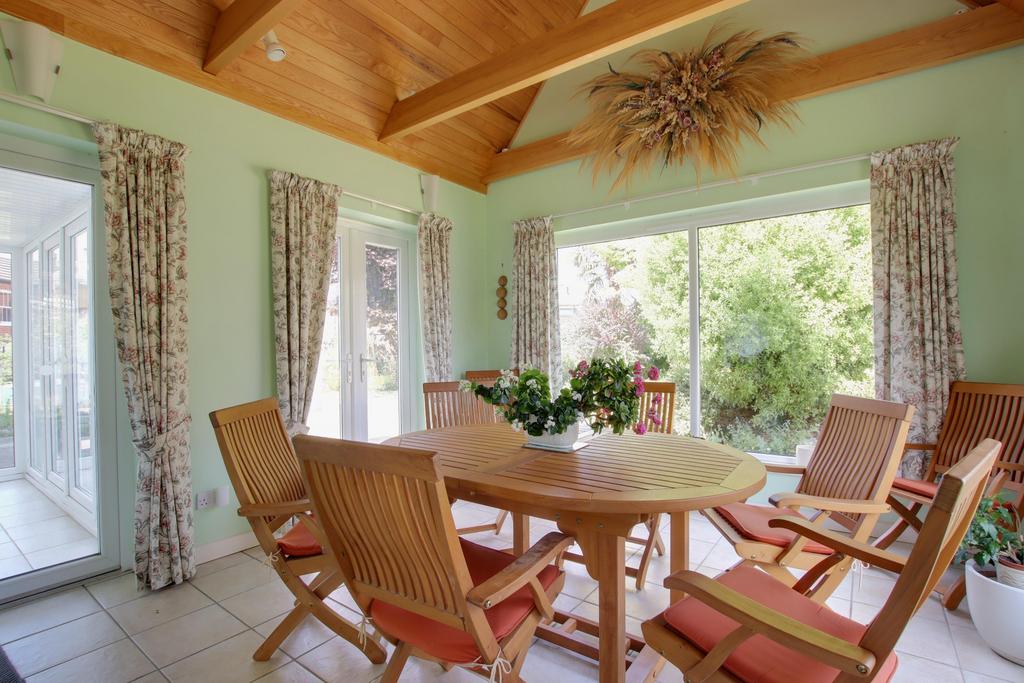 Garden room