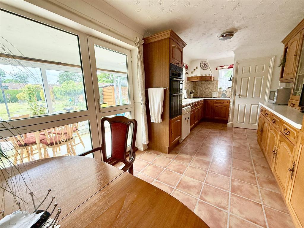 Kitchen diner