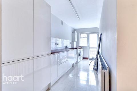 5 bedroom detached house for sale, Lavender Avenue, LONDON