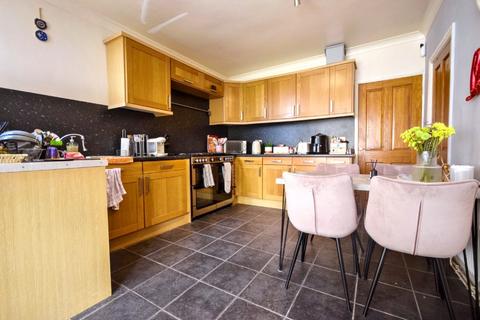 261 Weeland Road, Sharlston Common, Wakefield, WF4 1DY