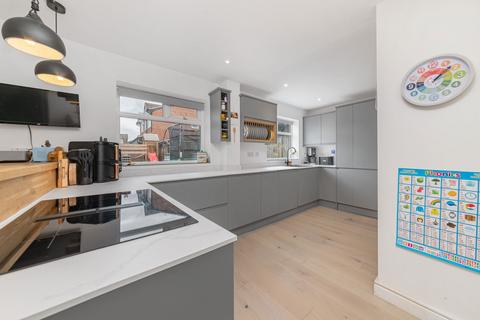 7 Baker Avenue, Broughton, Kettering, NN14 1PF