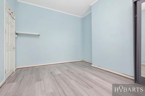 2 bedroom flat for sale, Whittington Road, Bowes Park N22 8YP