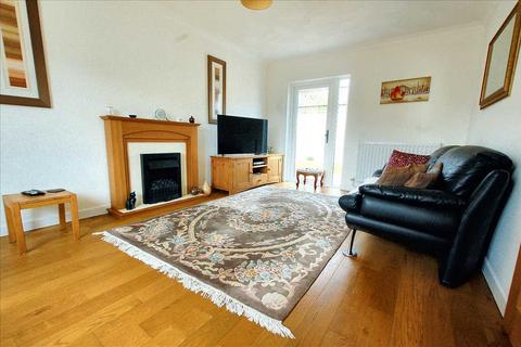 3 bedroom detached house for sale, 10 Grove Court, St Florence, Tenby