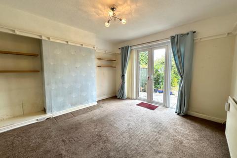 3 bedroom semi-detached house for sale, Deyncourt Road, Wolverhampton WV10