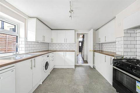 74 Engleheart Road, London, SE6 2HW