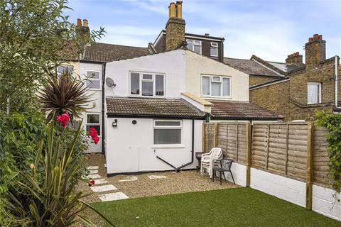 74 Engleheart Road, London, SE6 2HW