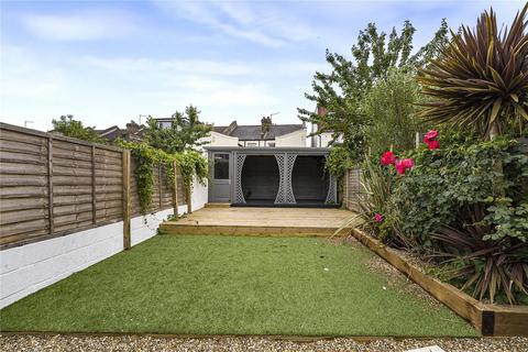 74 Engleheart Road, London, SE6 2HW