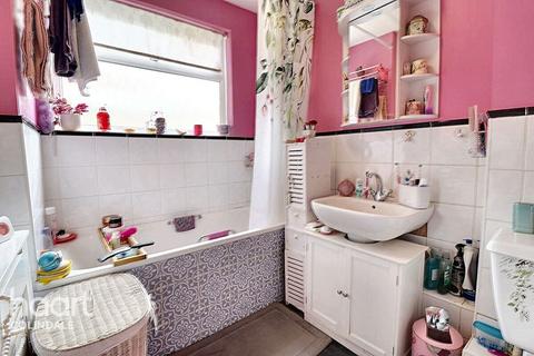 9 Reets Farm Close, London, NW9 7HN