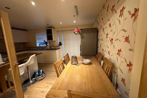 58 North Drive, Hounslow, TW3 1PU