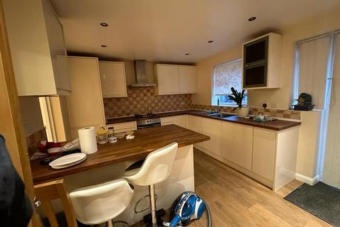 58 North Drive, Hounslow, TW3 1PU