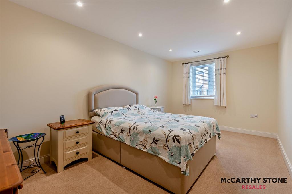 8587963-interior10-800.jpg