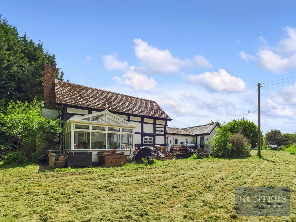 CAM02256 G0-PR0340-STILL026.jpg