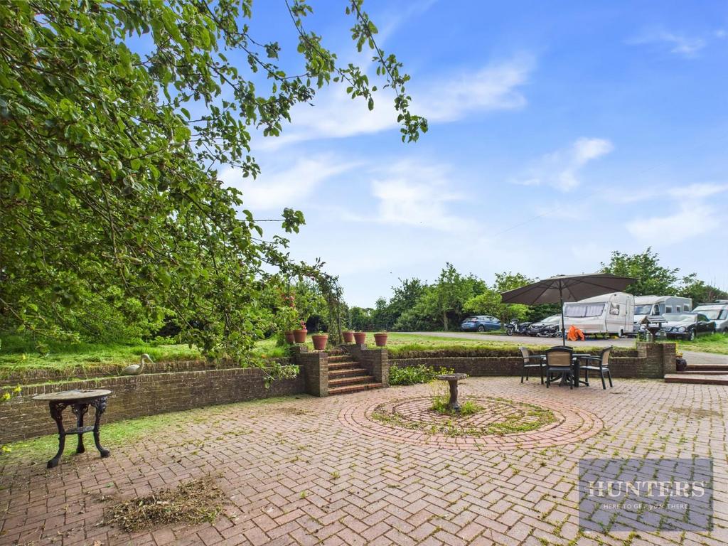 CAM02256 G0-PR0340-STILL043.jpg