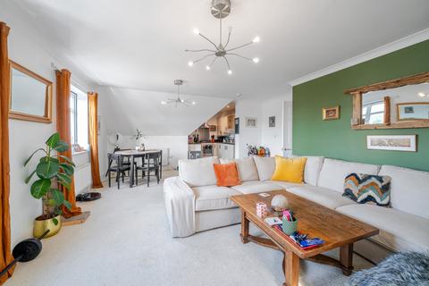 undefined, Overton Court, Tongham, Farnham, Surrey, GU10