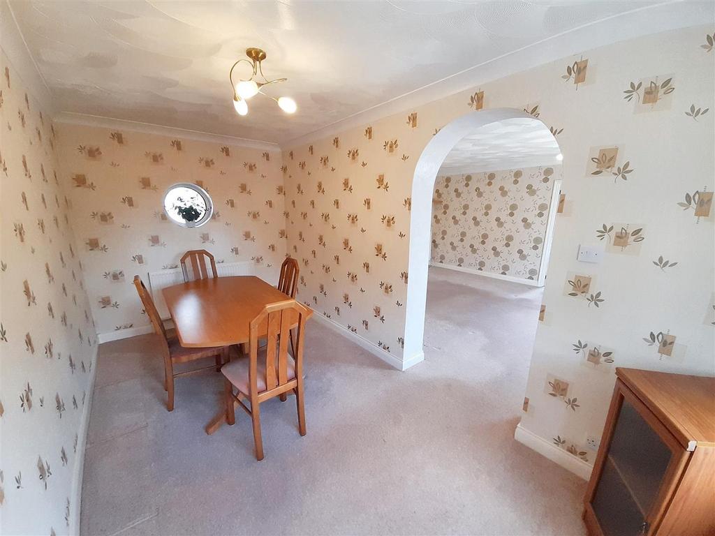 Dining room new.jpg