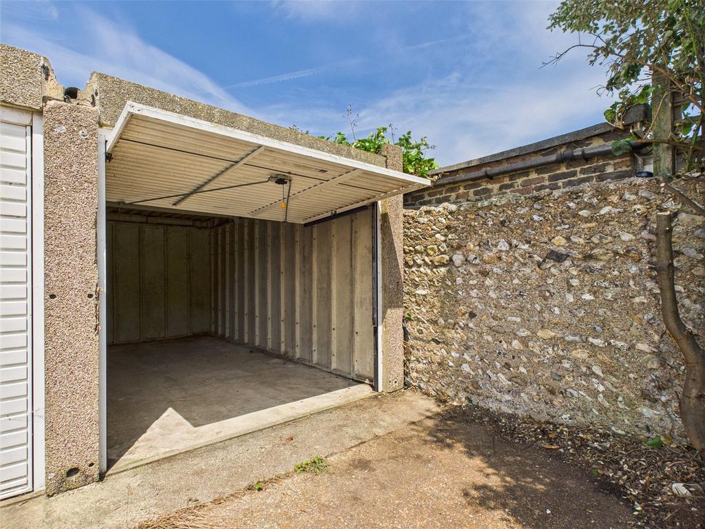 Garage-To-Rent