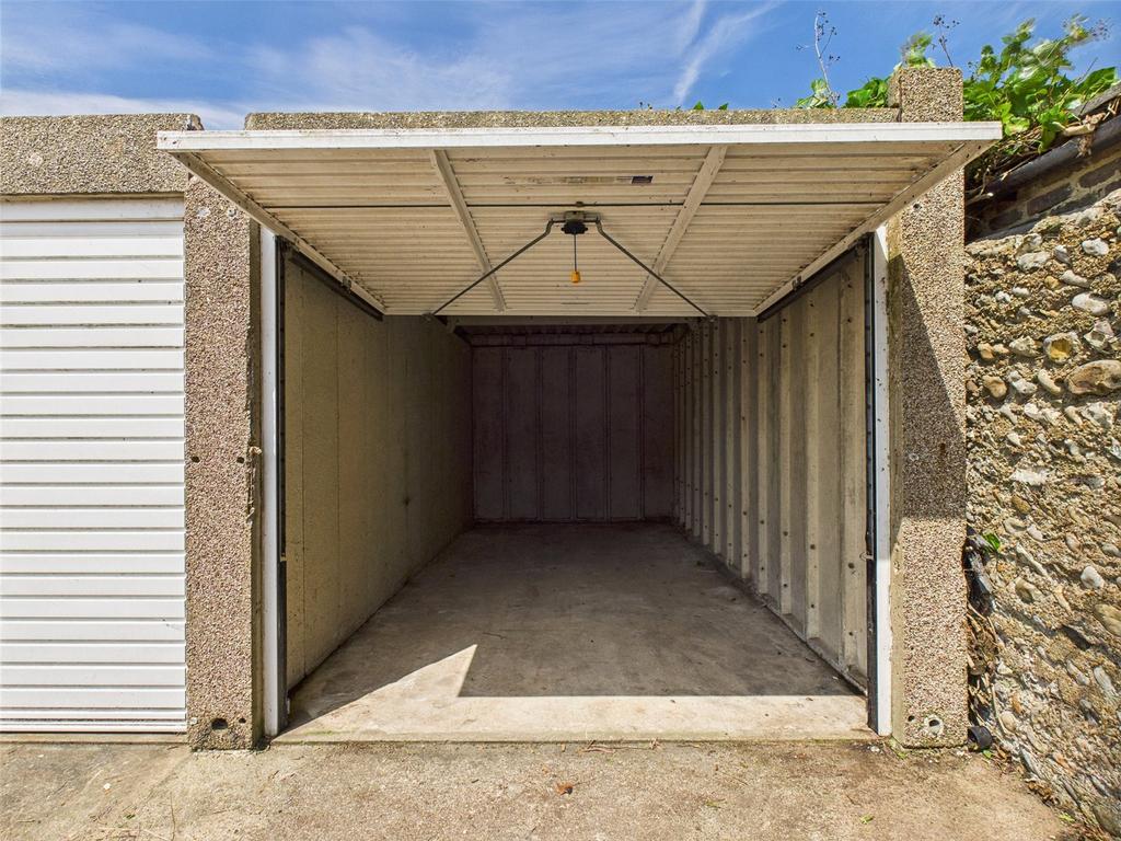 Garage-To-Rent