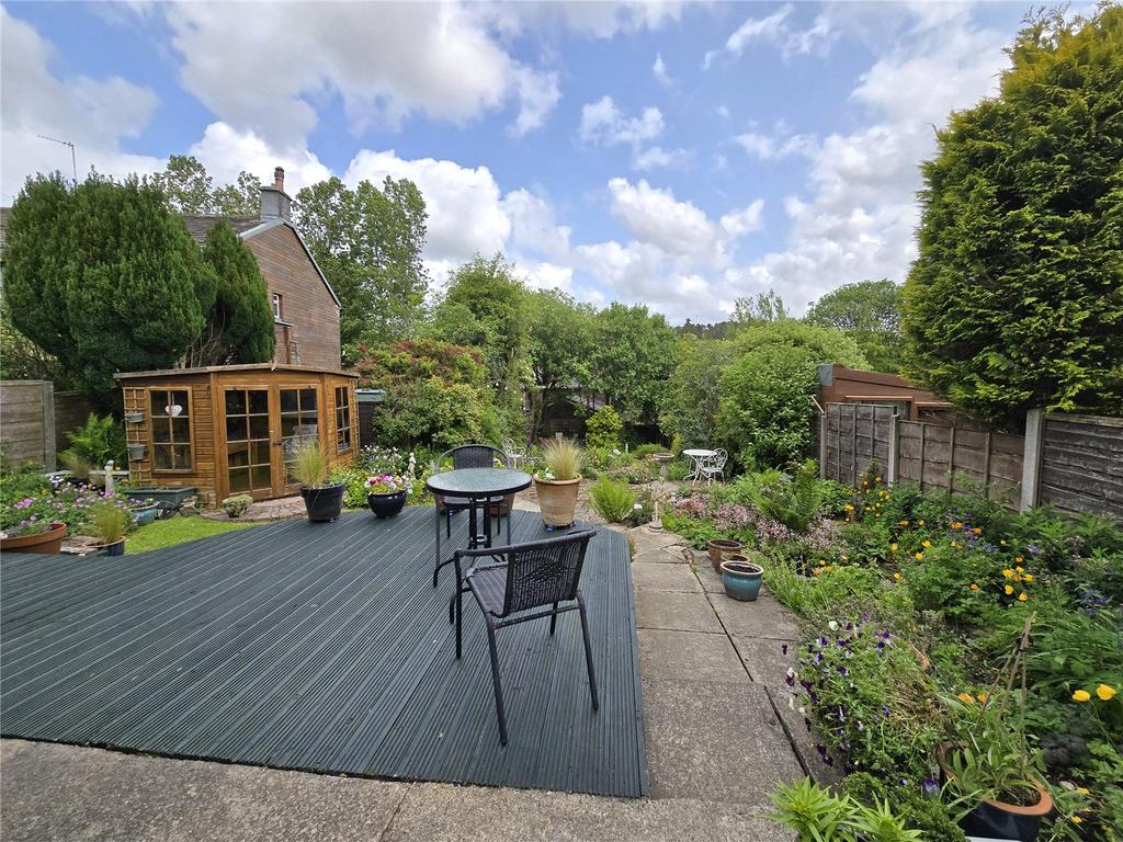 Flat Upper Gardens