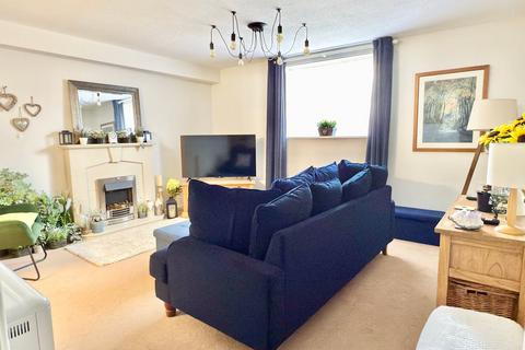 2 bedroom ground floor flat for sale, Webber House, Tewkesbury GL20