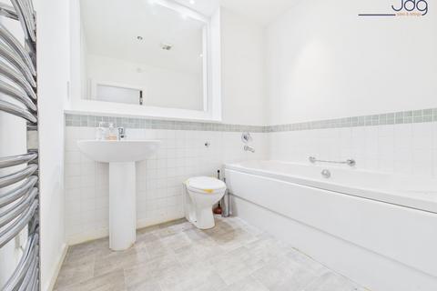 undefined, Nelson Street | City Centre apartment designed to maximise light and space