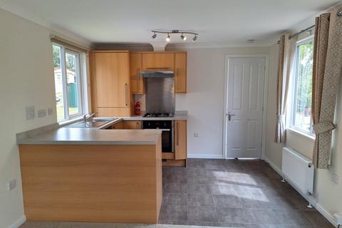 1 bedroom detached house to rent, Baddesley Road, Nr Romsey, SO52