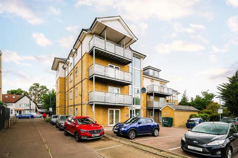 2 bedroom flat for sale, Lockwood Place, Chingford