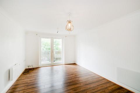 2 bedroom flat for sale, Lockwood Place, Chingford