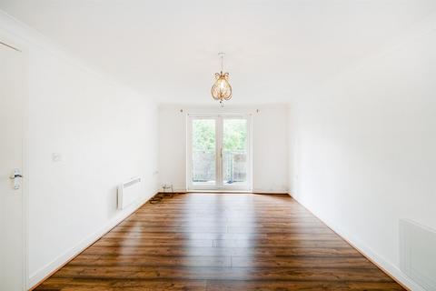 2 bedroom flat for sale, Lockwood Place, Chingford