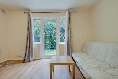 1 bedroom ground floor flat for sale, Harp Island Close, London, NW10