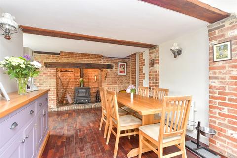 3 bedroom detached house for sale, Oare Road, Faversham, Kent