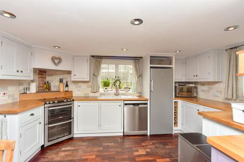 3 bedroom detached house for sale, Oare Road, Faversham, Kent